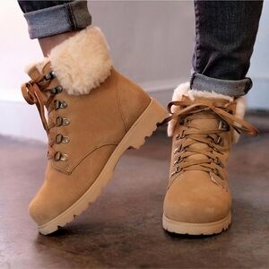 Bearpaw Sam Suede Women’s Wheat Hiker Boots Size 10 NEW